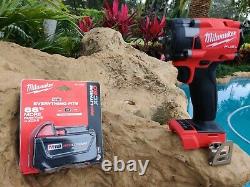 Milwaukee 2854-20 M18 3/8 Drive Fuel Stubby Impact Wrench & M18 5.0 Battery