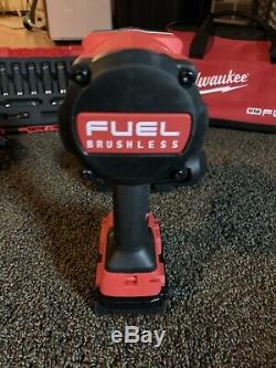 Milwaukee M18 FUEL 1/2 High Torque Impact Gun Bundle 2767-20