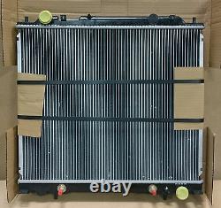 Quality Radiator Heavy Duty 26mm Core Mitsubishi Delica 2.8 L400 Space Gear